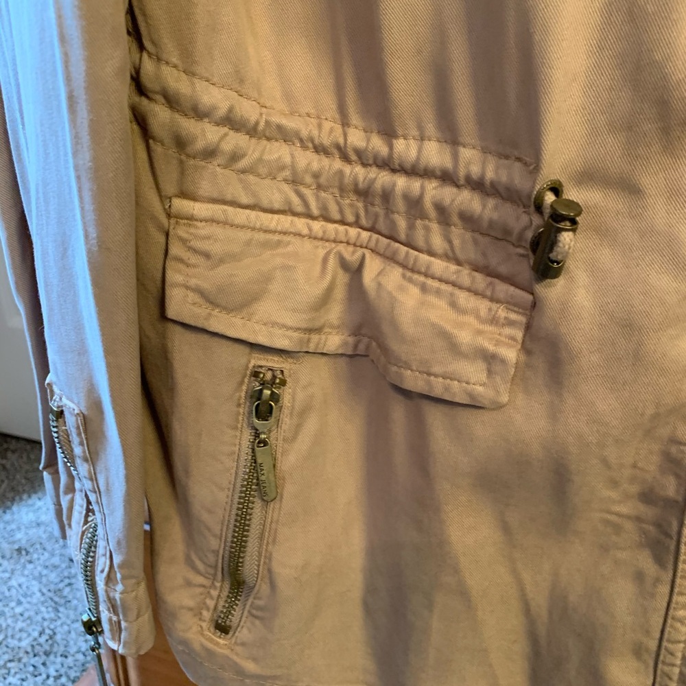 Jacket - Picture 4 of 5